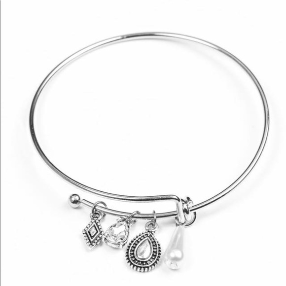 Jewelry - Picture 8 of 8